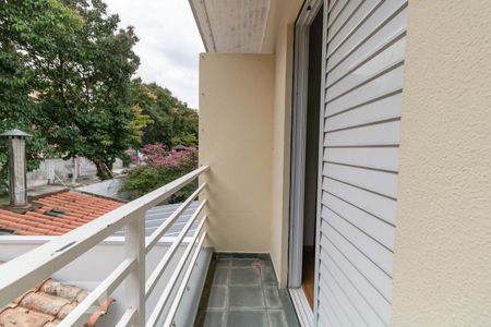 Casa de condomínio à venda com 220m², 4 quartos e 2 vagasvaranda