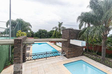 Casa de condomínio à venda com 384m², 3 quartos e 3 vagas Casa de condomínio à venda com 384m², 3 quartos e 3 vagasÁrea comum - Piscina