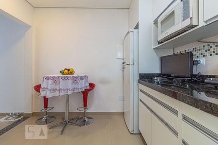 Casa à venda com 91m², 2 quartos e 2 vagas Casa à venda com 91m², 2 quartos e 2 vagasCozinha