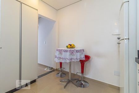 Casa à venda com 91m², 2 quartos e 2 vagas Casa à venda com 91m², 2 quartos e 2 vagasCozinha