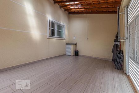 Casa à venda com 91m², 2 quartos e 2 vagas Casa à venda com 91m², 2 quartos e 2 vagasGaragem