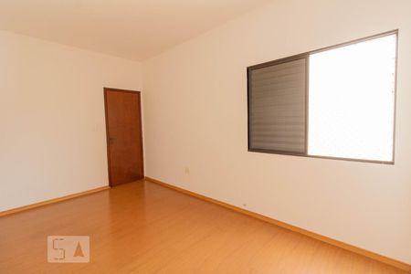 Casa para alugar com 191m², 3 quartos e 2 vagas Casa para alugar com 191m², 3 quartos e 2 vagasQuarto 2