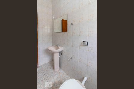 Casa para alugar com 191m², 3 quartos e 2 vagas Casa para alugar com 191m², 3 quartos e 2 vagasBanheiro