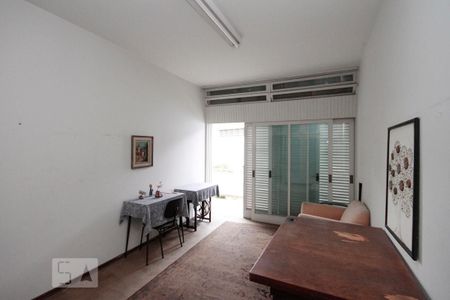 Casa à venda com 600m², 4 quartos e 8 vagasQuarto 2