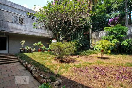 Casa à venda com 600m², 4 quartos e 8 vagasÁrea Externa