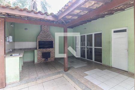 Casa de condomínio à venda com 122m², 3 quartos e 1 vagaÁrea comum