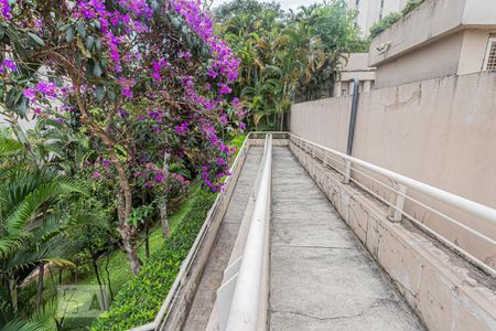 Apartamento à venda com 50m², 2 quartos e 1 vaga Apartamento à venda com 50m², 2 quartos e 1 vagaRampas de acesso