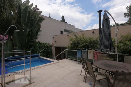 Casa para alugar com 430m², 5 quartos e 2 vagas Casa para alugar com 430m², 5 quartos e 2 vagasPisicna / Área Gourmet
