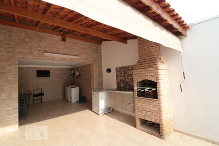 Casa à venda com 130m², 2 quartos e 1 vagaChurrasqueira