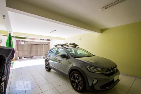 Casa à venda com 207m², 4 quartos e 4 vagasGaragem