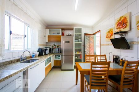 Casa à venda com 207m², 4 quartos e 4 vagasCozinha