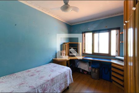 Casa à venda com 380m², 4 quartos e 3 vagas Casa à venda com 380m², 4 quartos e 3 vagasQuarto 3