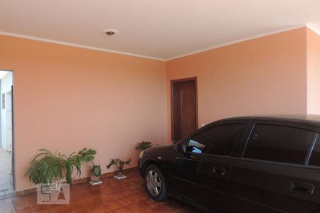 Casa à venda com 194m², 3 quartos e 3 vagasGaragem