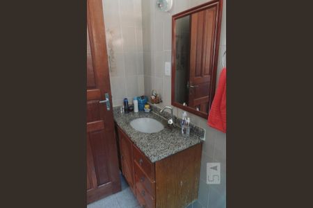 Casa à venda com 194m², 3 quartos e 3 vagasBanheiro da Suíte