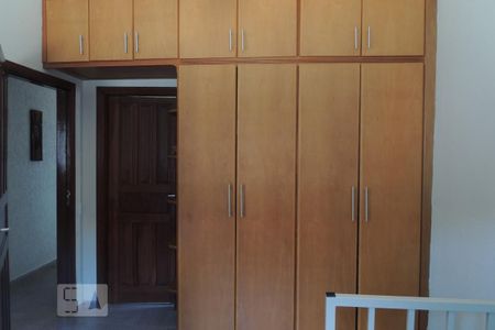 Casa à venda com 194m², 3 quartos e 3 vagasQuarto 3 - Suíte