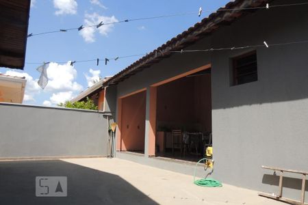 Casa à venda com 194m², 3 quartos e 3 vagasQuintal
