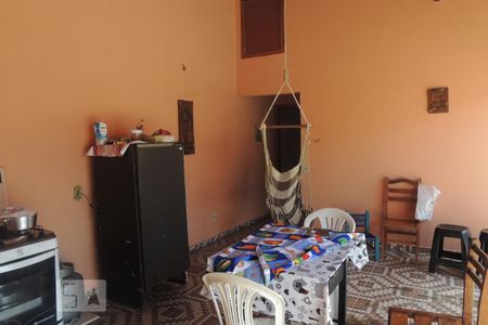 Casa à venda com 194m², 3 quartos e 3 vagasEdícula