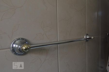 Casa à venda com 194m², 3 quartos e 3 vagasBanheiro