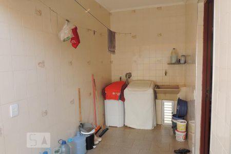 Casa à venda com 194m², 3 quartos e 3 vagasÁrea de Serviço
