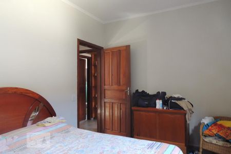 Casa à venda com 194m², 3 quartos e 3 vagasQuarto 2