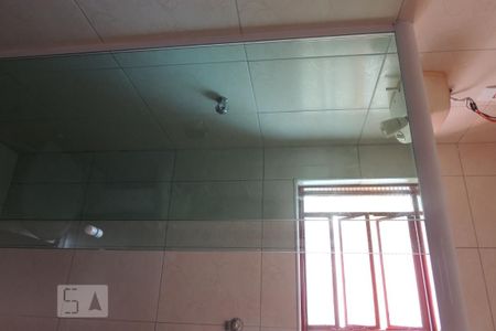 Casa à venda com 194m², 3 quartos e 3 vagasBanheiro