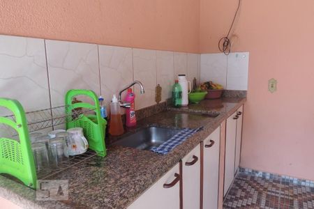 Casa à venda com 194m², 3 quartos e 3 vagasEdícula