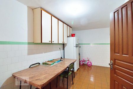 Casa à venda com 275m², 2 quartos e 3 vagasEdícula