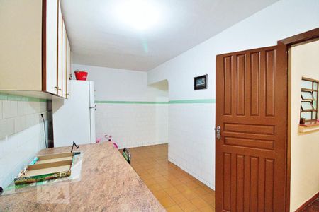 Casa à venda com 275m², 2 quartos e 3 vagasEdícula