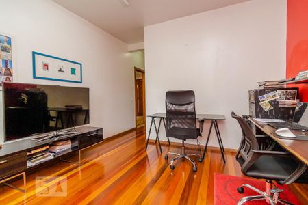 Casa para alugar com 420m², 4 quartos e 9 vagas Casa para alugar com 420m², 4 quartos e 9 vagasQuarto 2