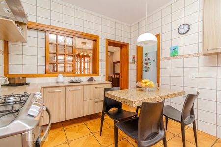 Casa para alugar com 420m², 4 quartos e 9 vagas Casa para alugar com 420m², 4 quartos e 9 vagasCozinha