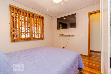 Casa para alugar com 420m², 4 quartos e 9 vagas Casa para alugar com 420m², 4 quartos e 9 vagasQuarto 1