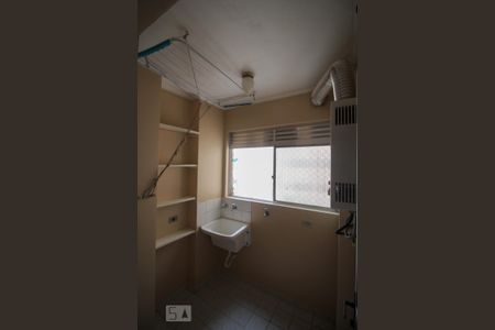 Apartamento à venda com 80m², 4 quartos e 1 vaga Apartamento à venda com 80m², 4 quartos e 1 vagaLavanderia