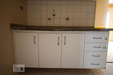 Apartamento à venda com 80m², 4 quartos e 1 vaga Apartamento à venda com 80m², 4 quartos e 1 vagaCozinha - Armários