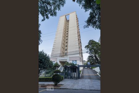 Apartamento à venda com 47m², 1 quarto e 1 vagaFachada e portaria