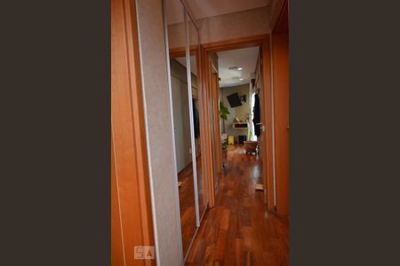 Apartamento à venda com 152m², 3 quartos e 3 vagasCorredor