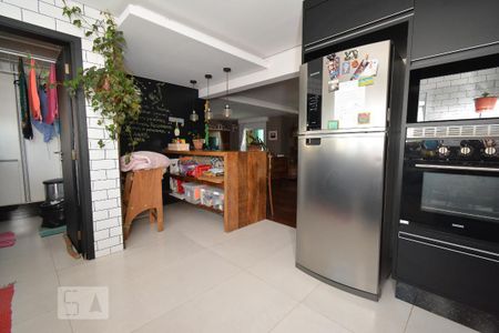 Apartamento à venda com 152m², 3 quartos e 3 vagasCozinha