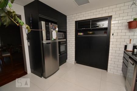 Apartamento à venda com 152m², 3 quartos e 3 vagasCozinha