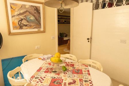 Apartamento à venda com 400m², 4 quartos e 2 vagas Apartamento à venda com 400m², 4 quartos e 2 vagasCopa