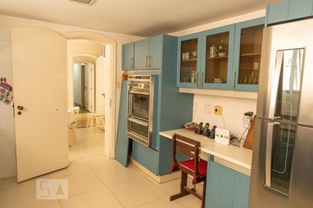 Apartamento à venda com 400m², 4 quartos e 2 vagas Apartamento à venda com 400m², 4 quartos e 2 vagasCozinha