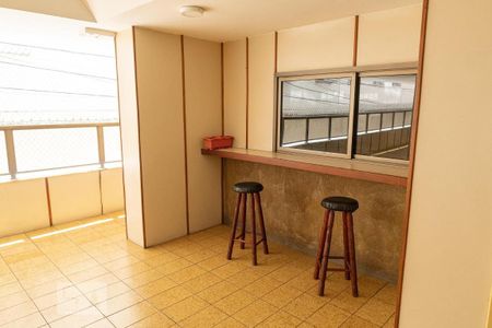 Apartamento à venda com 400m², 4 quartos e 2 vagas Apartamento à venda com 400m², 4 quartos e 2 vagasÁrea comum - Salão de festas