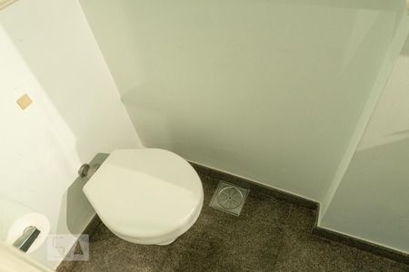 Apartamento à venda com 400m², 4 quartos e 2 vagas Apartamento à venda com 400m², 4 quartos e 2 vagasLavabo