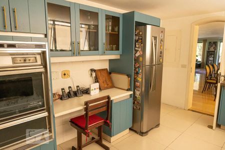 Apartamento à venda com 400m², 4 quartos e 2 vagas Apartamento à venda com 400m², 4 quartos e 2 vagasCozinha