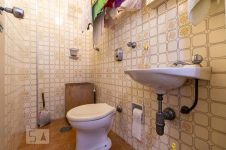 Apartamento à venda com 160m², 3 quartos e 2 vagas Apartamento à venda com 160m², 3 quartos e 2 vagasBanheiro de serviço