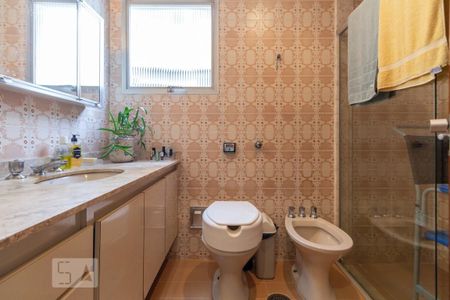 Apartamento à venda com 160m², 3 quartos e 2 vagas Apartamento à venda com 160m², 3 quartos e 2 vagasBanheiro da suíte