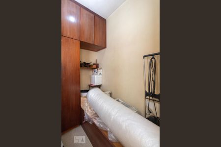 Apartamento à venda com 160m², 3 quartos e 2 vagas Apartamento à venda com 160m², 3 quartos e 2 vagasQuarto de serviço