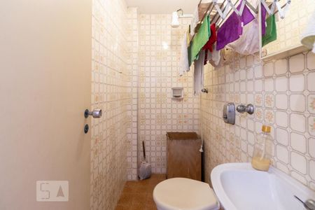 Apartamento à venda com 160m², 3 quartos e 2 vagas Apartamento à venda com 160m², 3 quartos e 2 vagasBanheiro de serviço