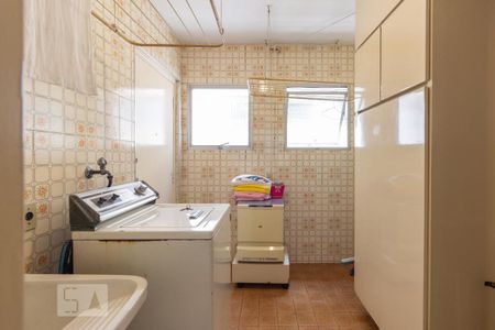 Apartamento à venda com 160m², 3 quartos e 2 vagas Apartamento à venda com 160m², 3 quartos e 2 vagasÁrea de serviço