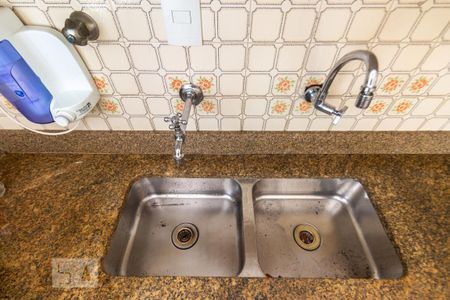 Apartamento à venda com 160m², 3 quartos e 2 vagas Apartamento à venda com 160m², 3 quartos e 2 vagasPia