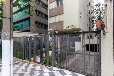 Apartamento à venda com 160m², 3 quartos e 2 vagas Apartamento à venda com 160m², 3 quartos e 2 vagasFachada