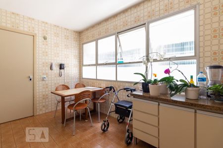 Apartamento à venda com 160m², 3 quartos e 2 vagas Apartamento à venda com 160m², 3 quartos e 2 vagasCozinha